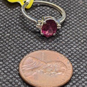 Solitare Garnet Ring